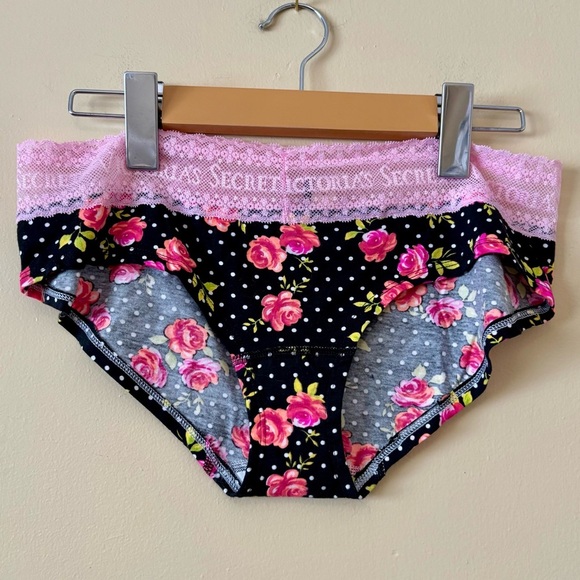 Victoria's Secret| NEW Pink/Black Floral Lace & Cotton Hip-hugger Panty Sz L NWT - Picture 1 of 3